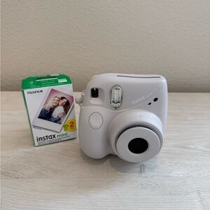Fujifilm Instax Mini 7+ Camera
